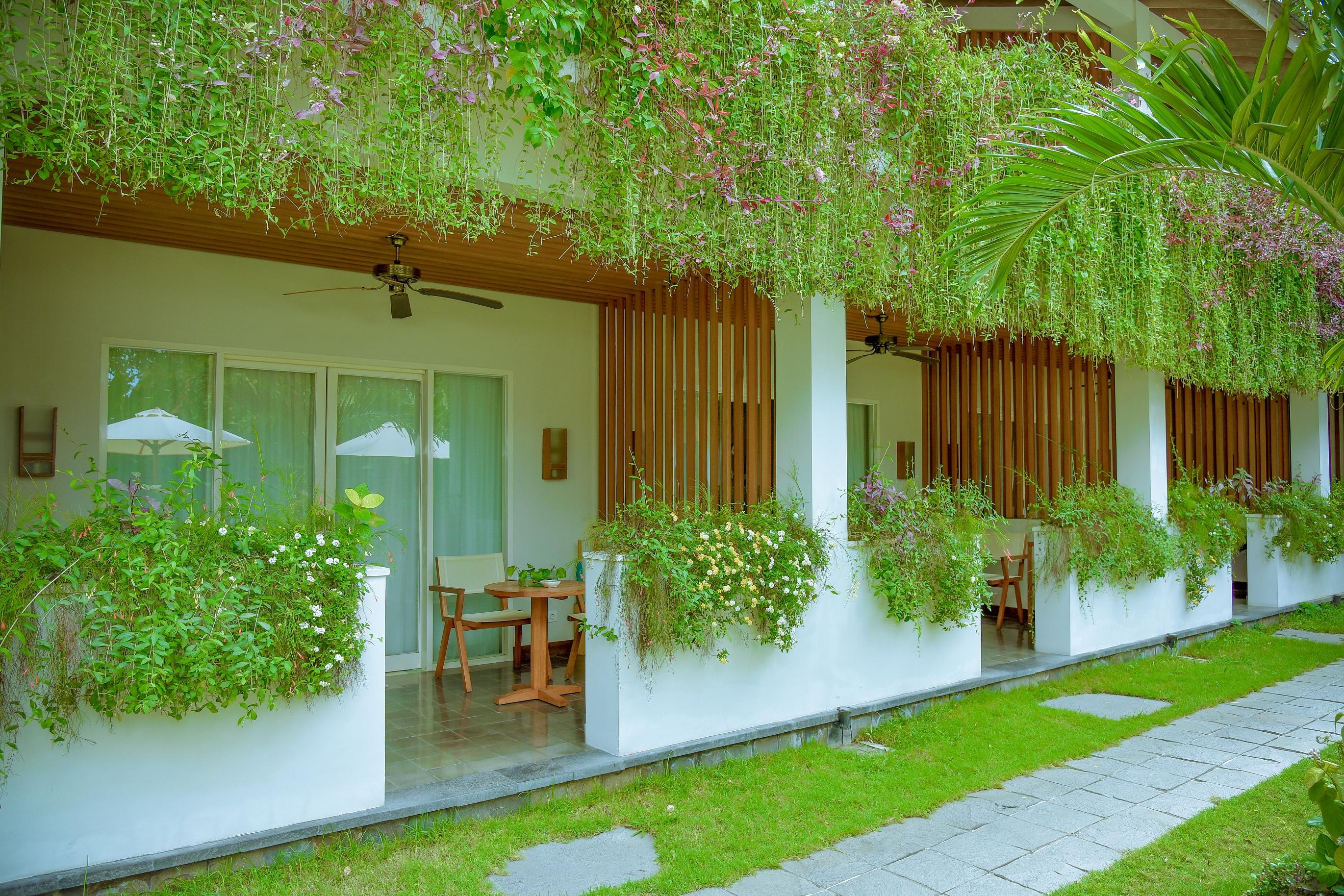 The Open House Jimbaran Bali Hotel Exterior photo